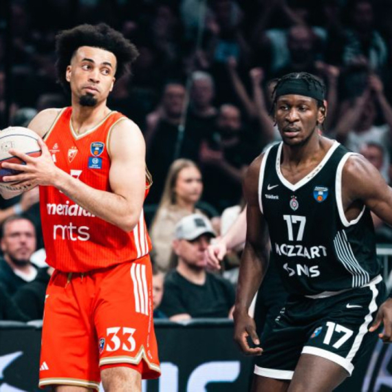 Partizan razbija Zvezdu!