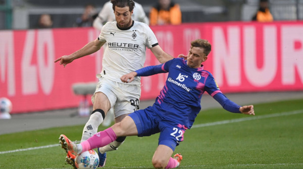 Majnc u nadoknadi do boda u Gladbahu