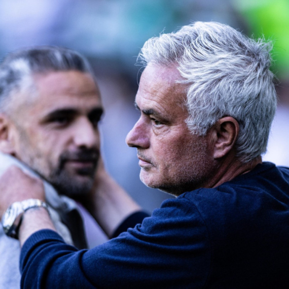 Nije moglo slađe – Murinjova derbi pobeda u 90+3' VIDEO