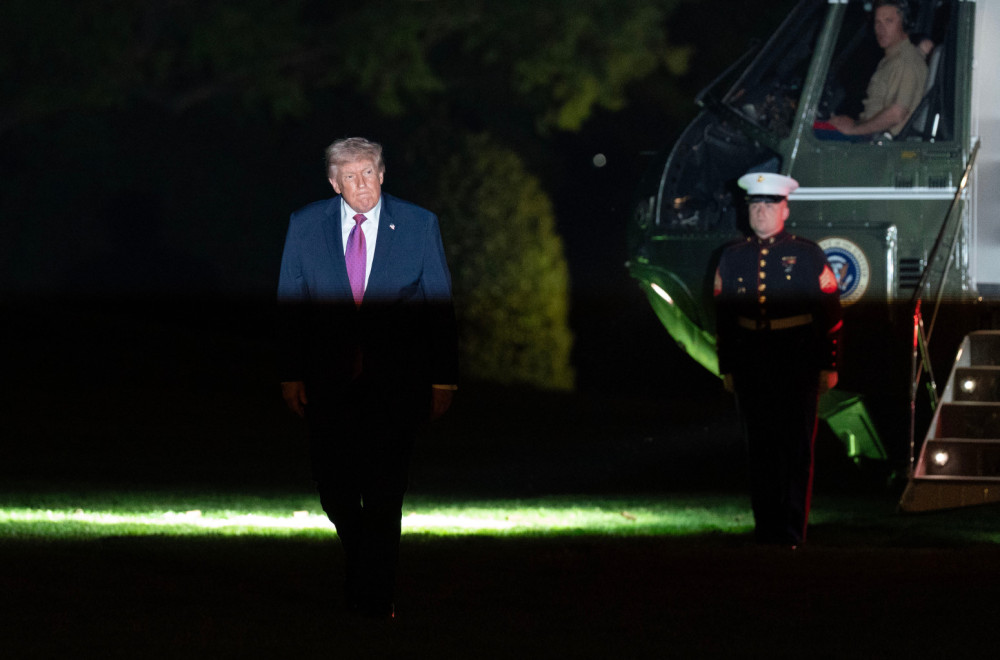 Poslednje upozorenje – "razneću ih ako ne potpišu"