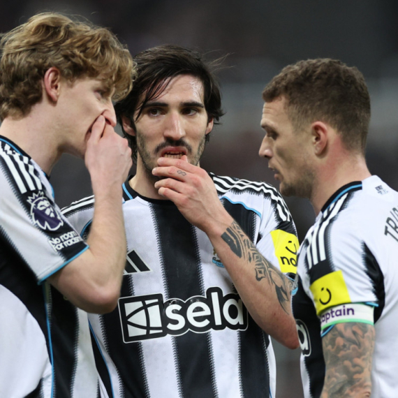 Junajted sprema 100 miliona evra za vezistu