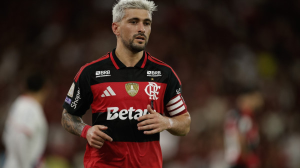 Rio se oprostio od Oskara – kapitenu poseban broj i proslava gola u čast "Svete ruke" VIDEO