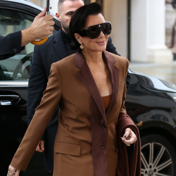 Platila je 100.000 dolara za novo lice, a sada se kaje: "Očajna je" FOTO