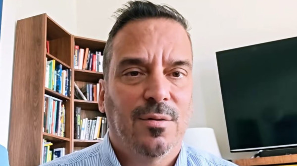 Laž dana;  Piper: "Blokaderi pretukli čoveka koji je samo postavio pitanje" VIDEO