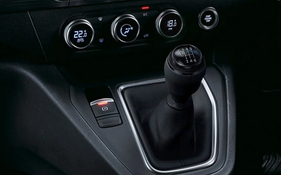 Francuski minivan osvaja Japan: Dolazi sa manuelnim menjačem i posebnim stilom FOTO