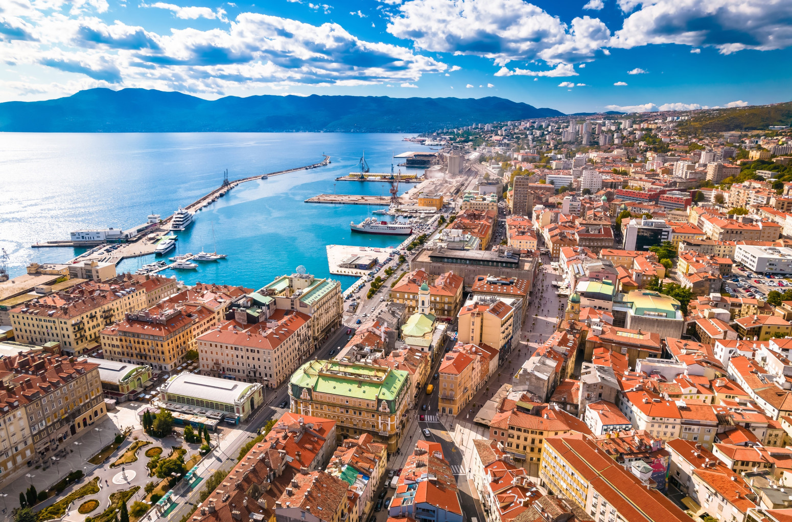 Daily Mail hvali jedan hrvatski grad: Idealan za letovanje bez gužvi, a cene najniže u zemlji VIDEO