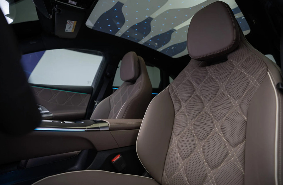 Mercedes predstavio električnu C-klasu: Stiže rival BMW-a i3 sa velikim dometom FOTO