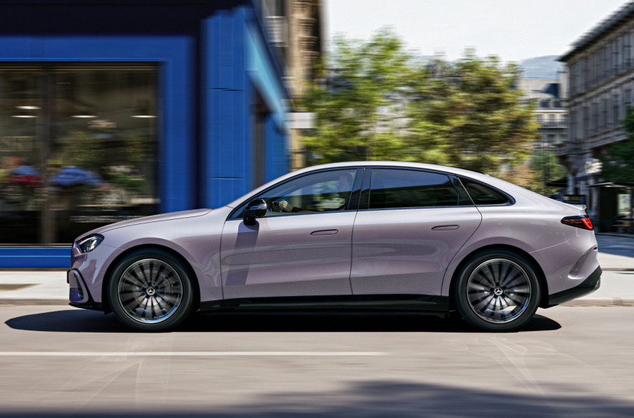 Mercedes predstavio električnu C-klasu: Stiže rival BMW-a i3 sa velikim dometom FOTO