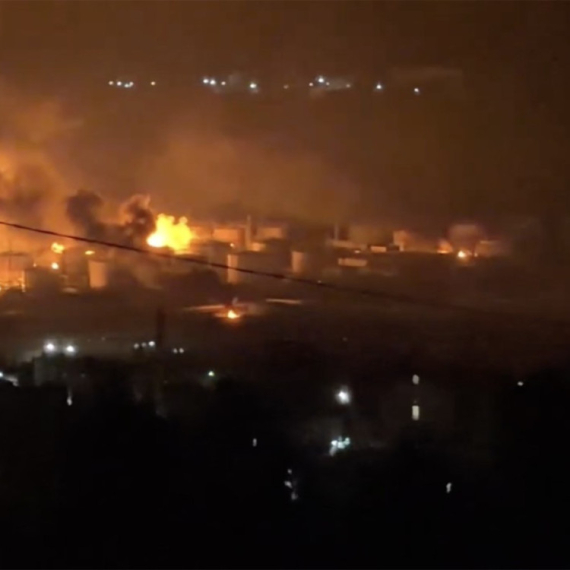 Ruska rafinerija nafte u plamenu: Ispaljeni dronovi; Ima mrtvih VIDEO