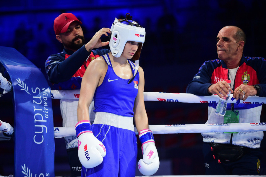 Sara u šampionskom stilu započela Svetski kup u Brazilu