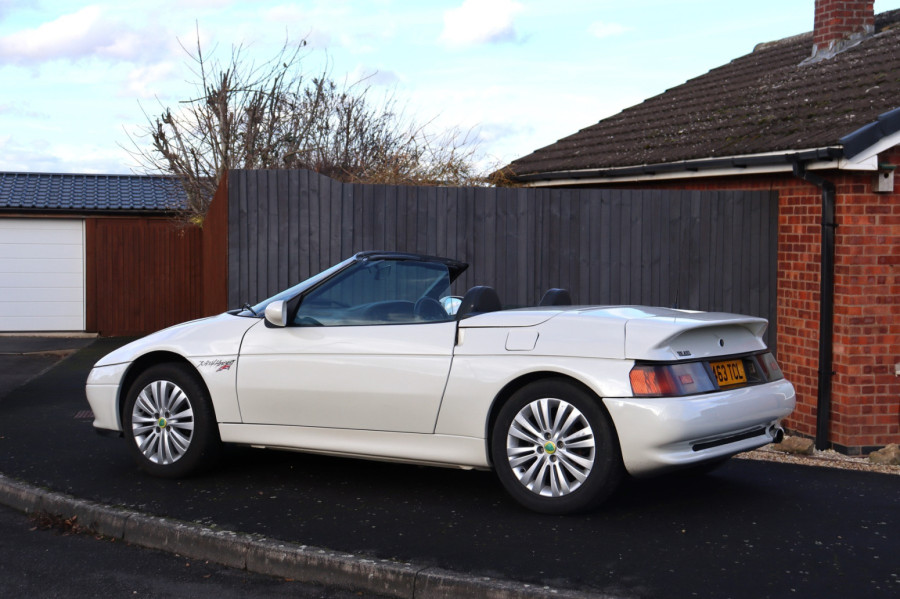 Legendarni Lotus F1 asa prodaje se za siću FOTO