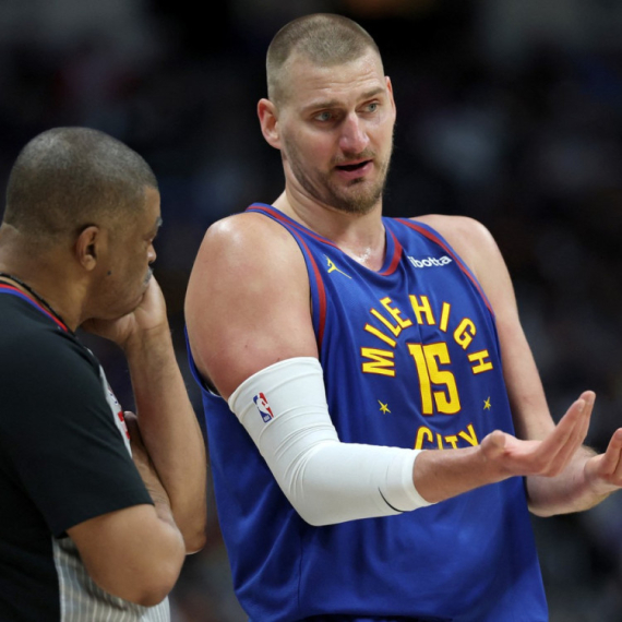 Retko ko bi trpeo ono što Jokić istrpi VIDEO