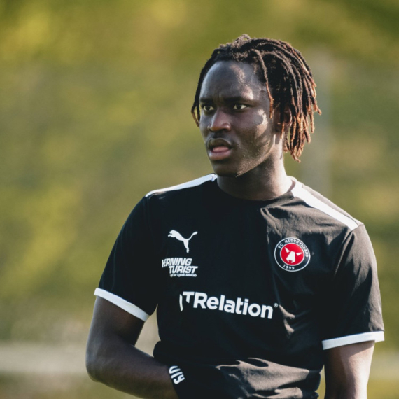 Izboden fudbaler Midtjilenda!