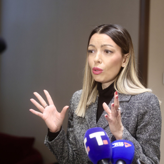 Mesarović u Guangdžou pozvala tri kineske kompanije da investiraju u Srbiju