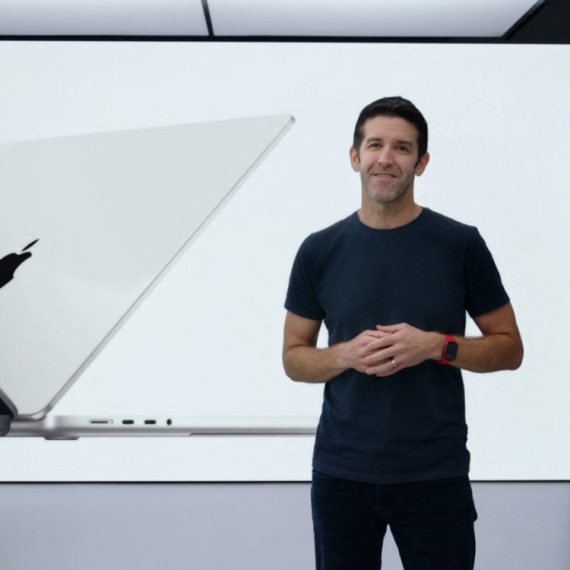 Kraj ere za Apple: Ko je novi "kapetan broda"?