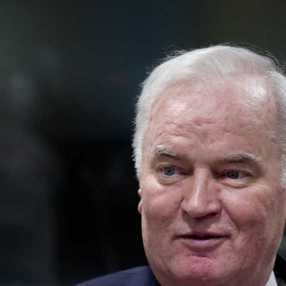 Ratko Mladić imao moždani udar: "U teškom je stanju"