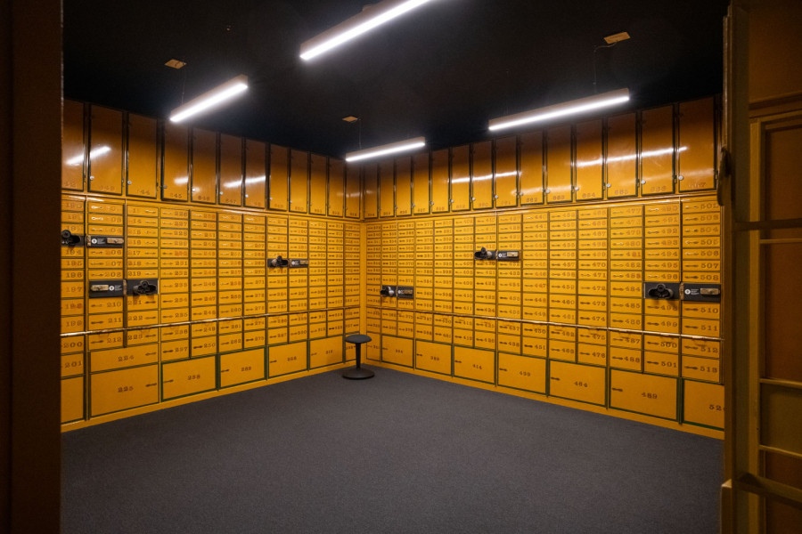 Otvorena Galerija S.E.F. u Palati nauke izložbom Banka sećanja: U sefovima vas čekaju priče FOTO