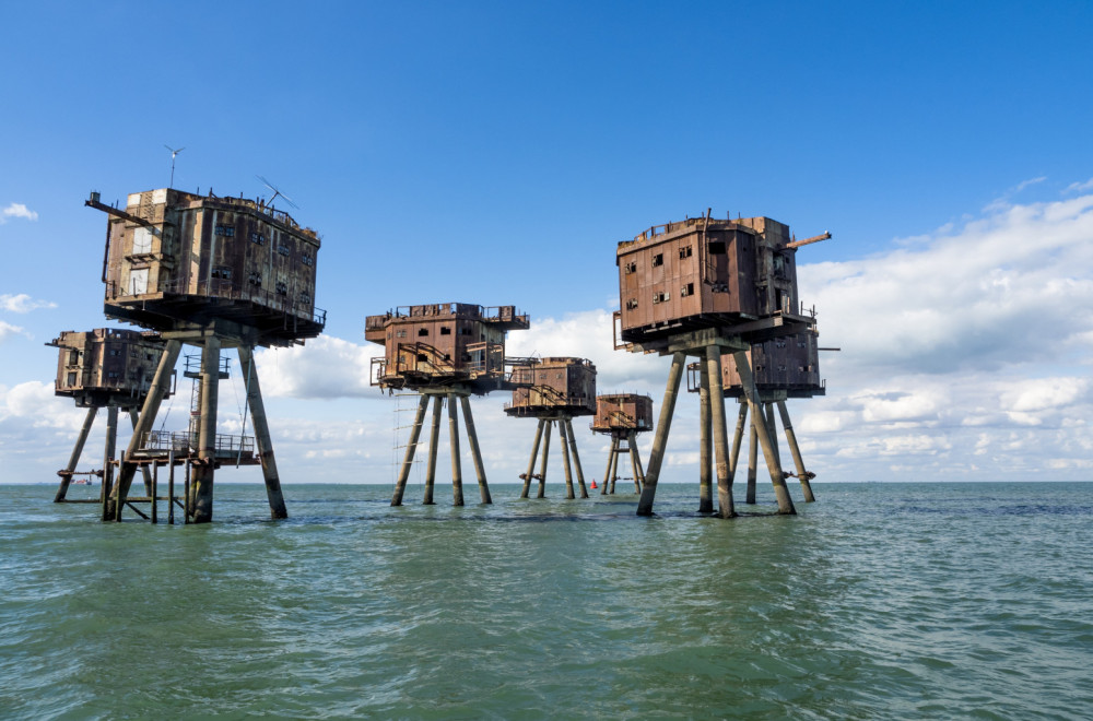 Napuštena ratna utvrđenja izgledaju kao iz naučnofantastičnih filmova: Divovi od betona nasred vode FOTO