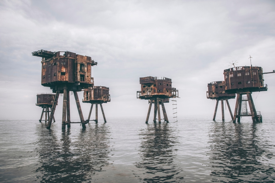 Napuštena ratna utvrđenja izgledaju kao iz naučnofantastičnih filmova: Divovi od betona nasred vode FOTO