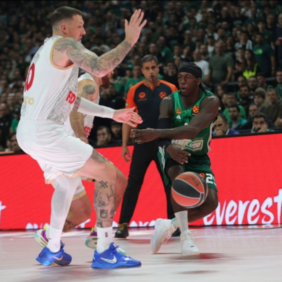 PAO ide u plej-of – uzalud "brutalni" Majk Džejms