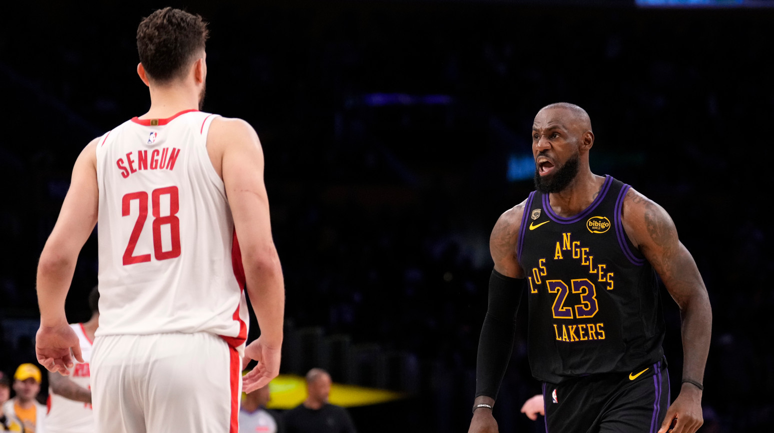 Lebron "vuče" dok Lejkersi čekaju Dončića VIDEO