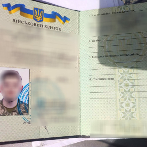 Uhapšen mladić zbog sumnje da je učestvovao u ratu u Ukrajini; Evo šta je kod njega nađeno FOTO