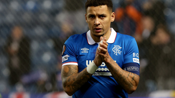 "Ajbroks" se oprašta od legende: Odlazi najefikasniji defanzivac u istoriji britanskog fudbala