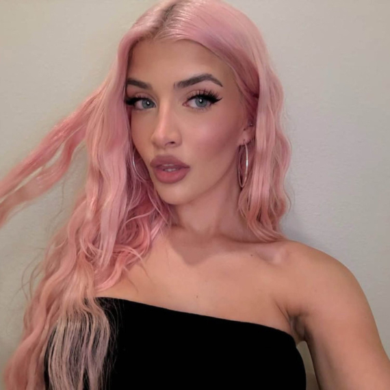 Ćerka Čarlija Šina pravi milione na OnlyFans-u: "Na putu je da zaradi bogatstvo" FOTO