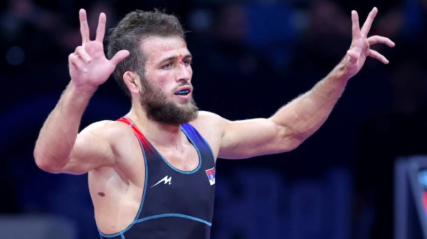 Srbija slavi zlato usred Tirane!