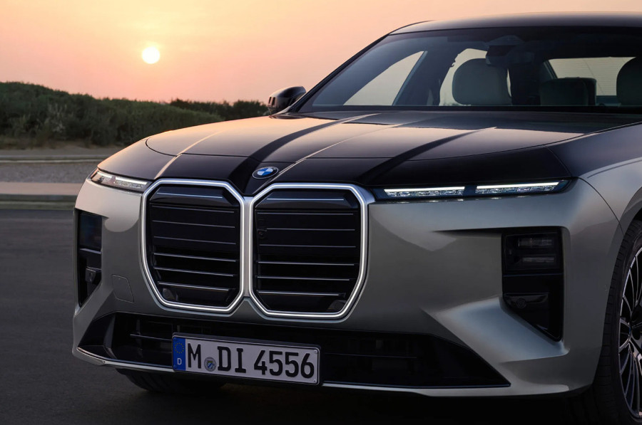 BMW menja pravila: Nova Serija 7 pokazuje kako će izgledati svi budući modeli FOTO