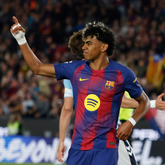 Lamin Jamal dao gol i povredio se – "Kamp Nou" zanemeo VIDEO