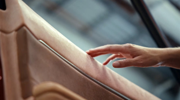 Pogledajte automobil od "ljudske kože" FOTO