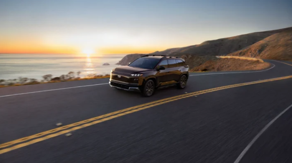 Novi Subaru je SUV za 7 osoba – do "stotke" stiže za manje od pet sekundi