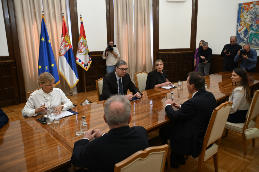 Završene konsultacije Vučića; Sastao se s predstavnicima stranke Pokret snaga Srbije - BK FOTO