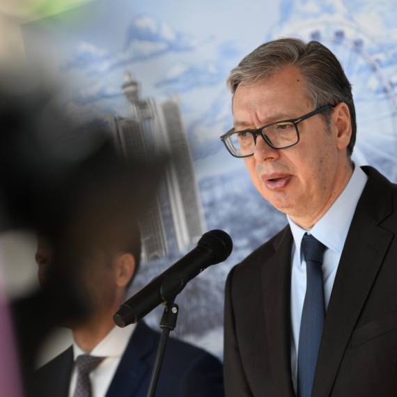 Vučić: Ne iznenađuje me što ne puštaju Mladića iz Haga