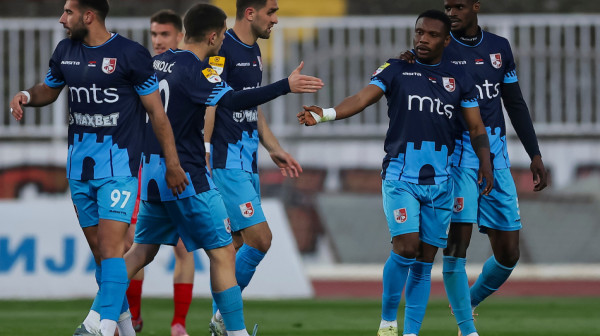 "Pucalo" na sve strane u Nišu – Radnički konačno slavio VIDEO