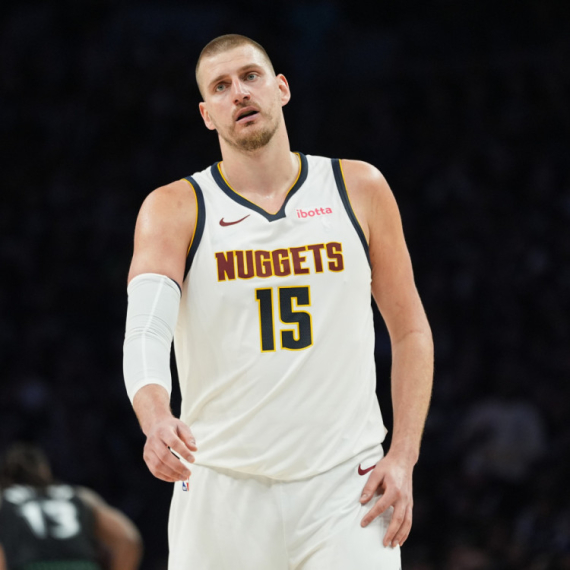 Nemoć Nagetsa – pokisla lica Jokića i saigrača govore sve VIDEO