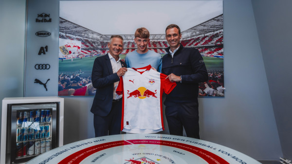 Čukarički prodao tinejdžera Salcburgu!