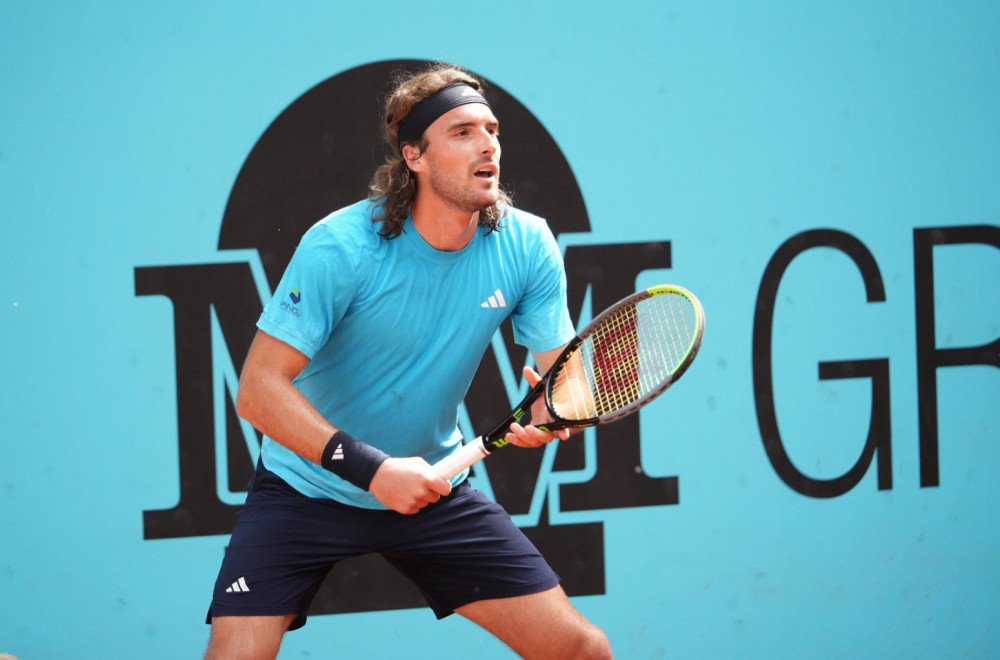 Da li je ovo normalno? Cicipas izvređao oca tokom meča VIDEO