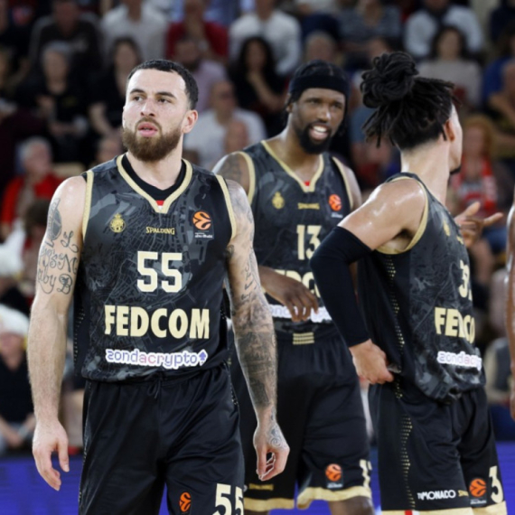 "Postoje priča i daje Elvis živ"