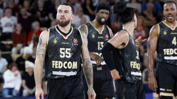 "Postoje priča i daje Elvis živ"