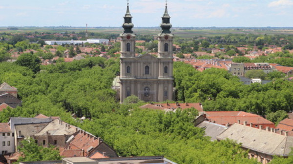 Uvredljiv grafit protiv Mađara na katedrali u Subotici: Mađarski nacionlani savet traži hitnu reakciju