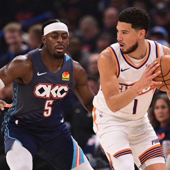 NBA šizofrenija: Sudije su krive, ali Buker plaća kaznu zbog "dugačkog jezika"! VIDEO