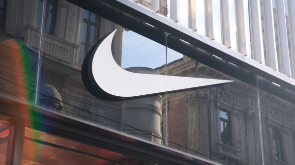 Najki otpušta još 1.400 radnika