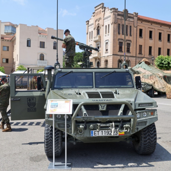 Propala vojna vežba; Oklopno vozilo palo s 300 metara visine FOTO/VIDEO
