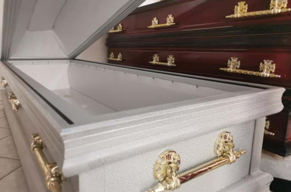 Odlaze na onaj svet kao faraoni: Sanduk sarkofag od 3.000 evra našao kupca