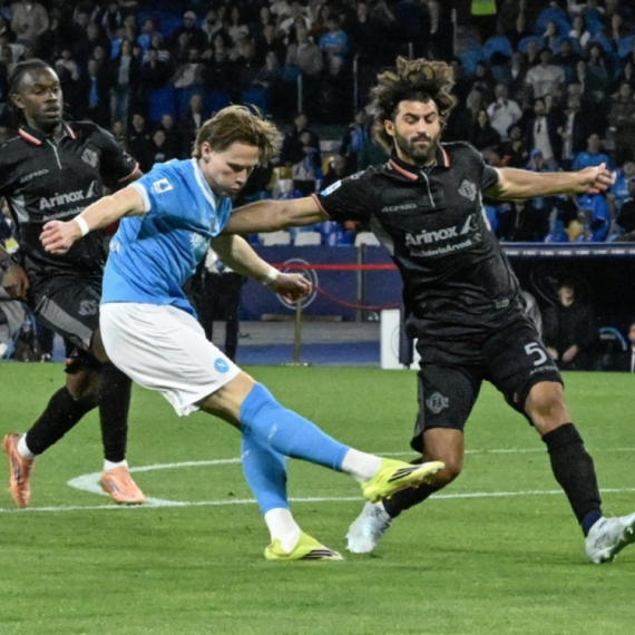 Napoli se "poigrao" sa Kremonezeom
