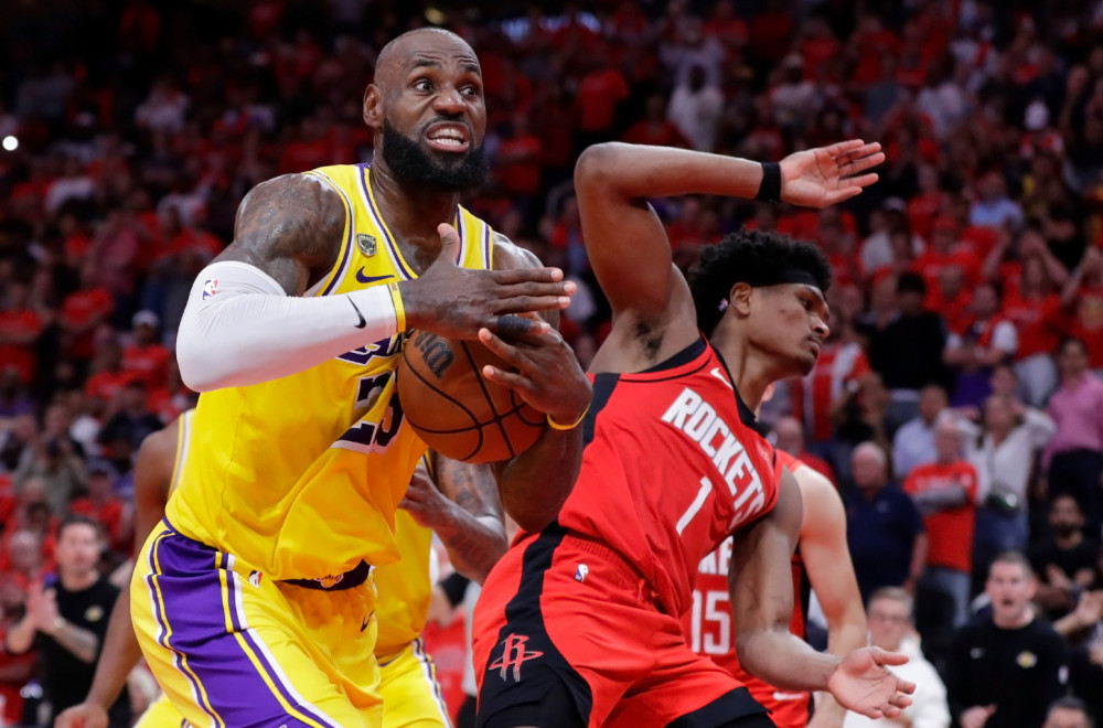 Neuništivi Lebron krade i rešava – Lejkersima drama posle produžetka VIDEO