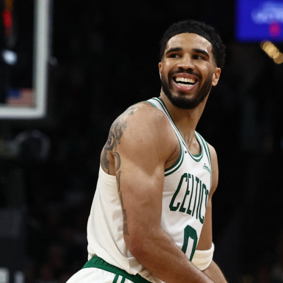 Tejtum se javio kada je bilo bitno – Boston vratio brejk VIDEO