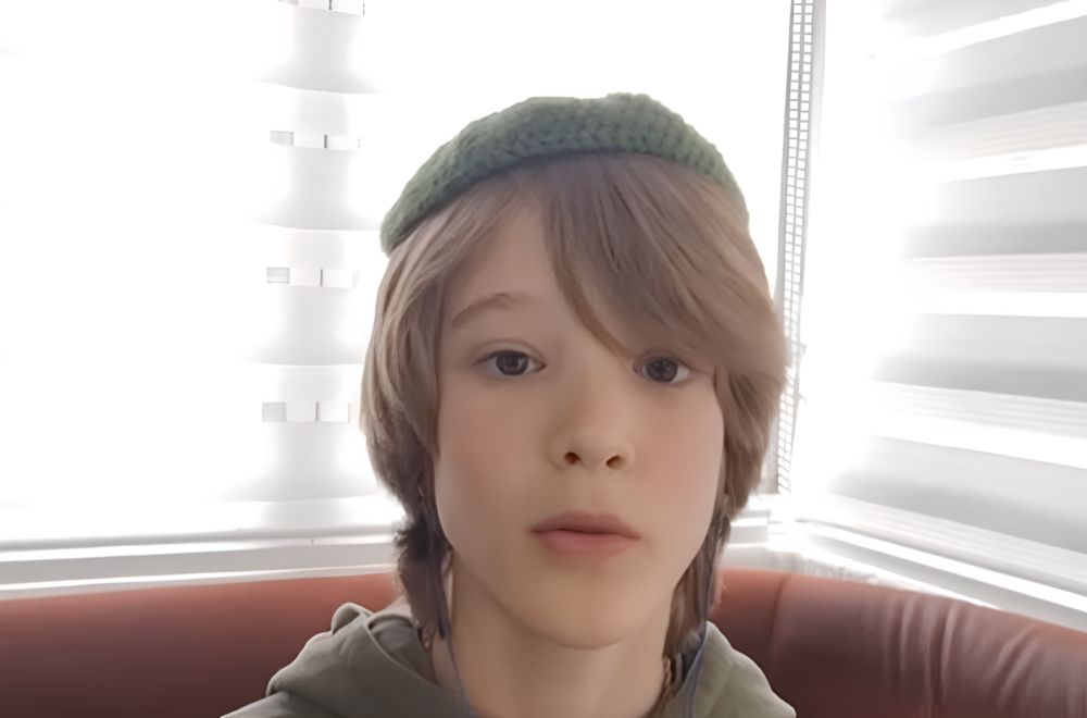 Ko je dečak koji hekla za nove prijatelje: Viktor za kratko vreme postao regionalna internet zvezda VIDEO